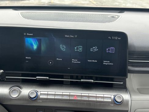 Used 2025 Hyundai Kona SEL image 18