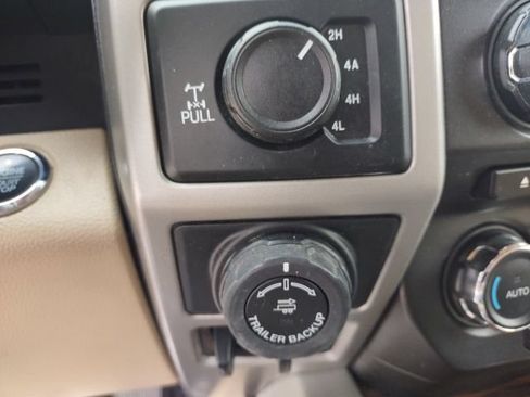 Used 2018 Ford F150 Lariat AWD/4WD image 16