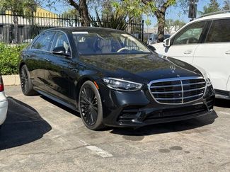 Used 2022 Mercedes-Benz S 580 4MATIC Sedan w/ AMG Line Package video 1