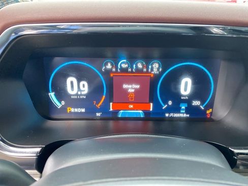 Used 2023 Ford F150 Lariat w/ Equipment Group 502A High image 21