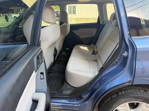 Used 2016 Subaru Forester 2.5i Premium AWD/4WD image 12