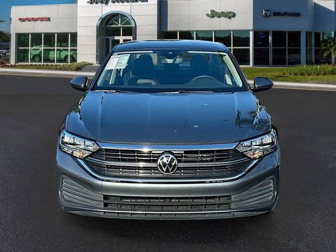 Used 2022 Nissan Rogue Sport SL image 2