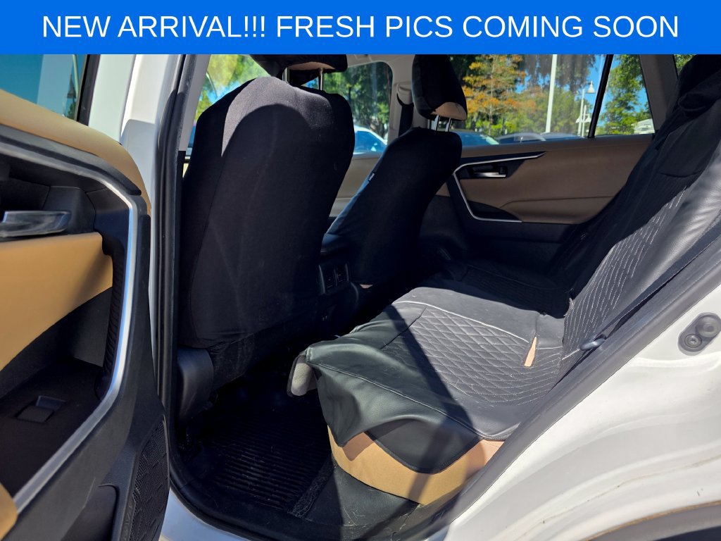 Used 2020 Toyota RAV4 XLE FWD image 13