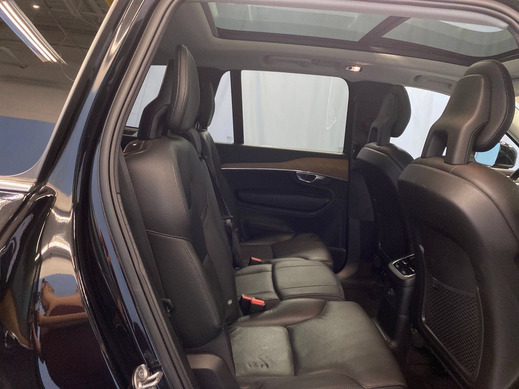 Used 2022 Volvo XC90 T8 Inscription Expression w/ Advanced Package AWD/4WD image 34