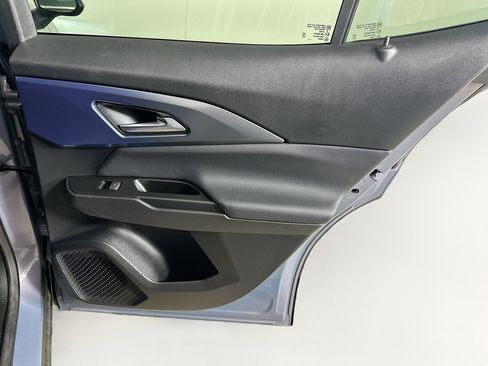 Used 2024 Chevrolet Equinox EV LT image 30