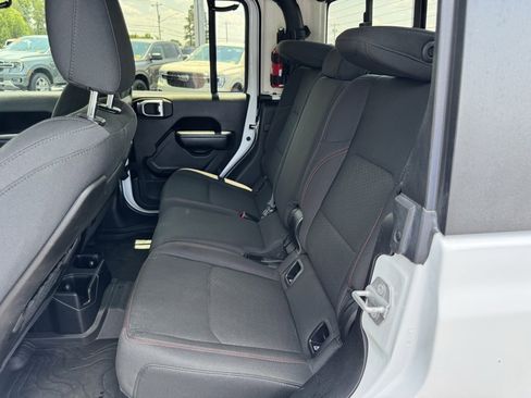 Used 2020 Jeep Gladiator Rubicon w/ Trailer Tow Package image 28