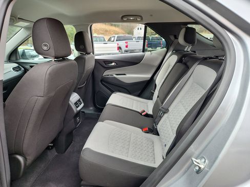 Used 2024 Chevrolet Equinox LT image 39