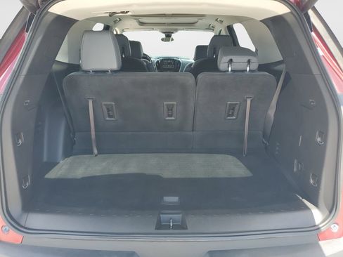 Used 2018 Chevrolet Traverse LT w/ LPO, Floor Liner Package FWD image 9