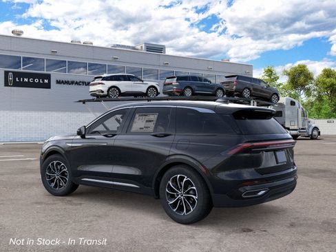New 2026 Lincoln Nautilus Premier AWD/4WD image 4