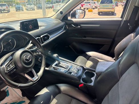 Used 2018 MAZDA CX-5 Touring w/ Preferred Equipment Package FWD image 3