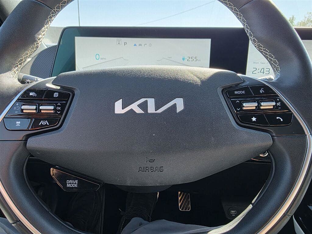 Used 2024 Kia EV6 GT-Line AWD/4WD image 14