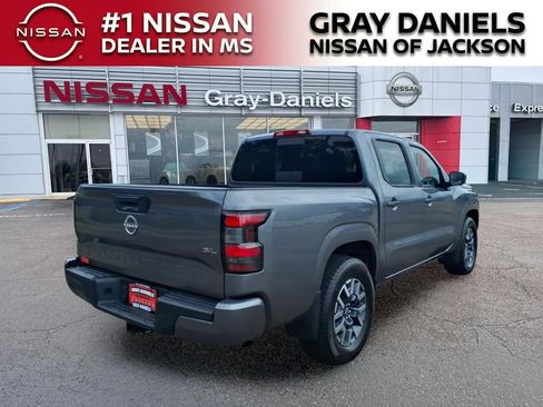 Certified 2024 Nissan Frontier SL w/ Technology Package RWD image 7