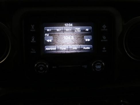 Used 2021 Jeep Wrangler Unlimited Sport image 17