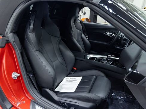 Used 2026 BMW Z4 sDrive30i RWD image 19