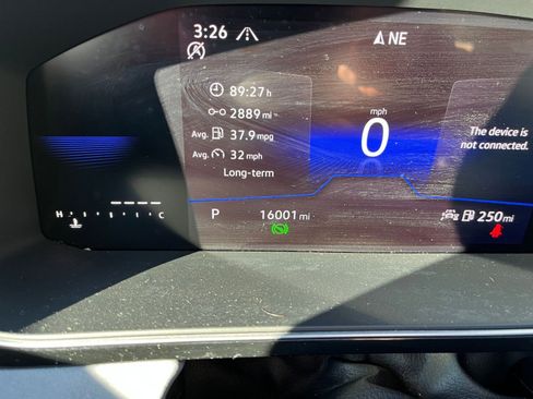 Used 2025 Volkswagen Jetta SE image 39