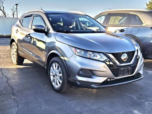 Used 2020 Nissan Rogue Sport SV image 4