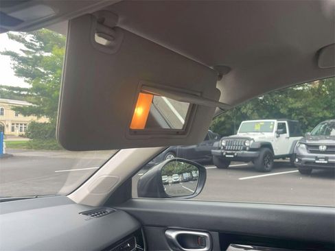 Certified 2023 Honda Civic EX-L image 32