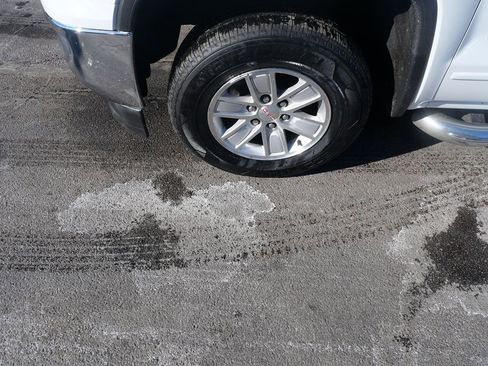 Used 2018 GMC Sierra 1500 SLE w/ SLE Value Package image 33