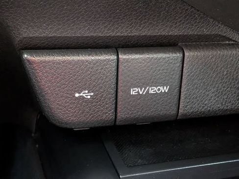 Used 2020 Toyota Camry SE FWD image 20