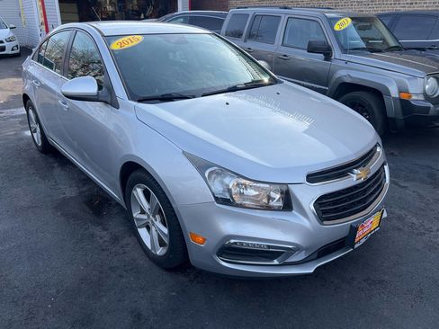 Used 2015 Chevrolet Cruze LT image 1