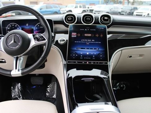Used 2023 Mercedes-Benz GLC 300 image 15