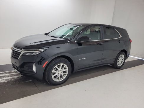 Used 2022 Chevrolet Equinox LT FWD image 2