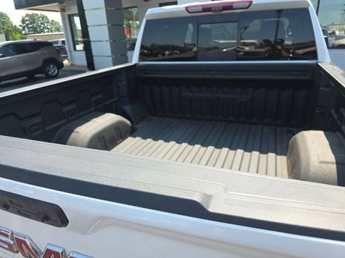 Used 2023 GMC Sierra 1500 Denali w/ Denali Reserve Package AWD/4WD image 8