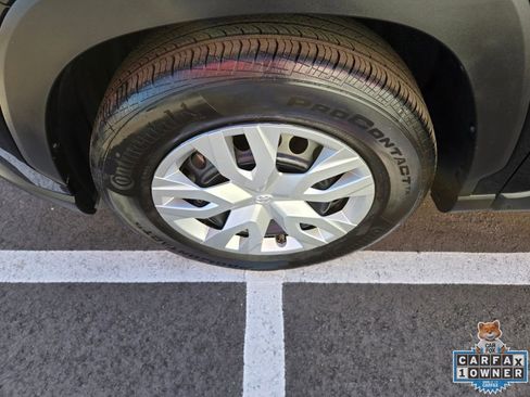 Used 2024 Toyota Corolla Cross L FWD image 14