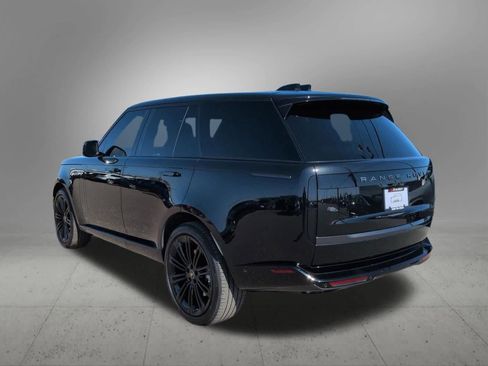 Certified 2025 Land Rover Range Rover SE image 4