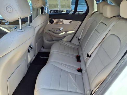 Used 2018 Mercedes-Benz GLC 300 image 12