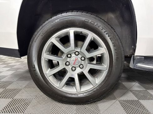 Used 2019 GMC Yukon Denali w/ Open Road Package image 16