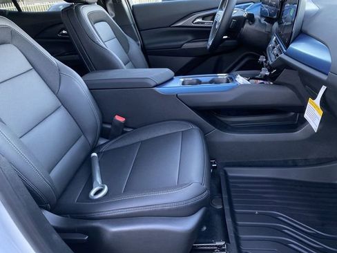 New 2026 Chevrolet Equinox EV LT FWD image 43