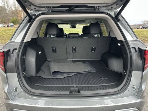 Used 2026 GMC Terrain Denali w/ LPO, Black Badging Package image 23