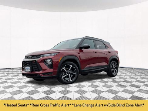 Used 2023 Chevrolet TrailBlazer RS w/ Convenience Package image 2