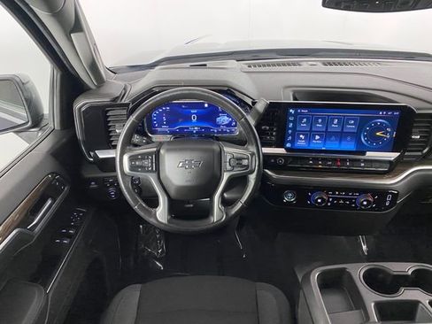 Certified 2022 Chevrolet Silverado 1500 RST image 15