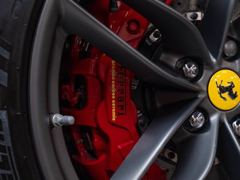 Used 2018 Ferrari 488 GTB RWD image 50