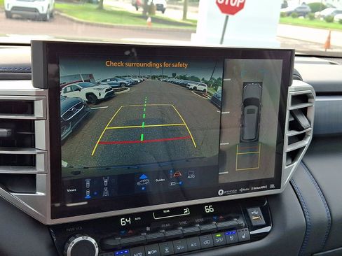 Used 2024 Toyota Sequoia Platinum AWD/4WD image 18