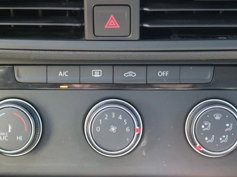 Used 2019 Volkswagen Jetta S w/ Driver Assistance Package FWD image 16