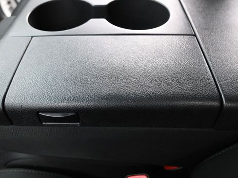 Used 2016 Toyota Tundra SR5 image 32