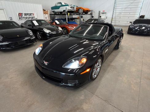Used 2013 Chevrolet Corvette Grand Sport w/ 2LT Preferred Equipment Group RWD image 7