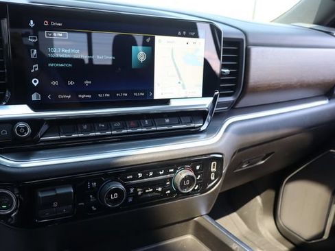 Used 2026 Chevrolet Silverado 2500 High Country w/ High Country Premium Package AWD/4WD image 25