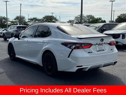 Used 2023 Toyota Camry SE FWD image 5