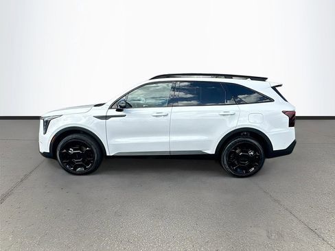 Certified 2025 Kia Sorento SX Prestige w/ Olive Brown Leather Package image 4