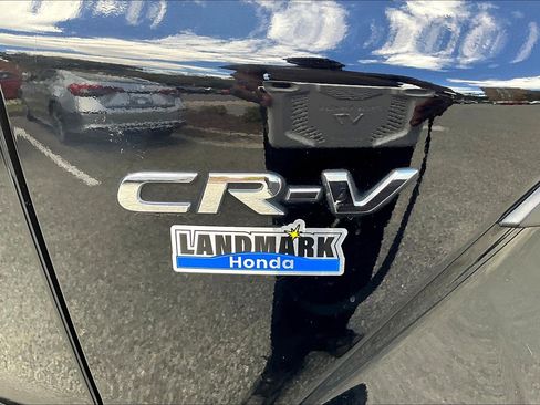 Used 2018 Honda CR-V LX image 32