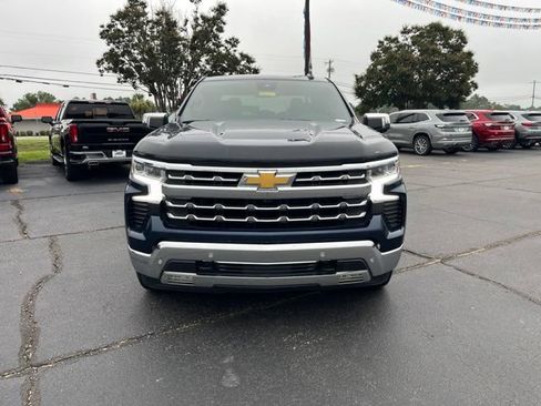 Used 2022 Chevrolet Silverado 1500 LTZ AWD/4WD image 36