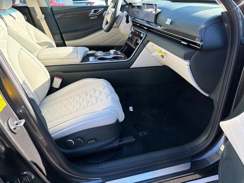 New 2026 Genesis GV80 3.5T e-SC image 13