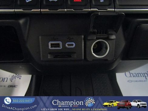 Used 2019 Chevrolet Silverado 1500 Custom Trail Boss w/ Custom Convenience Package AWD/4WD image 31