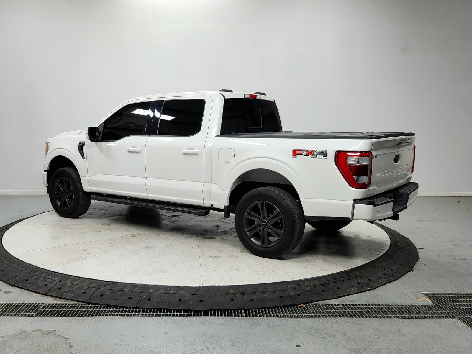 Used 2022 Ford F150 Lariat AWD/4WD image 6