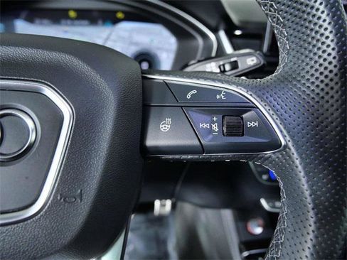 Used 2023 Audi SQ5 Prestige w/ Prestige Package image 23