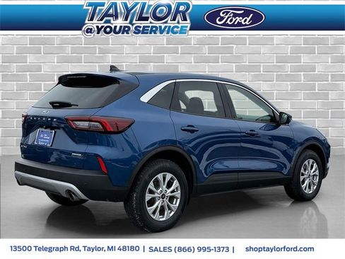 Certified 2023 Ford Escape Active w/ Tech Pack #2 image 3
